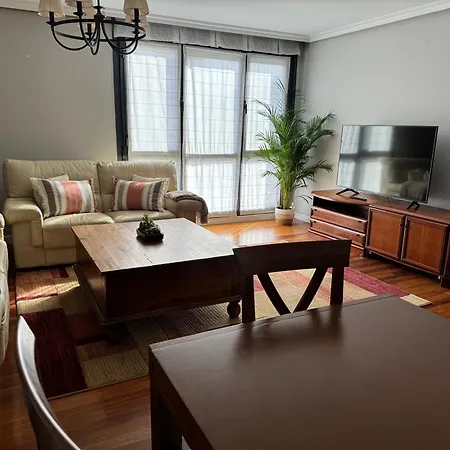 Sunny Apartment, Near Coast. Leioa