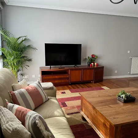 Lejlighed Sunny Apartment, Near Coast. *