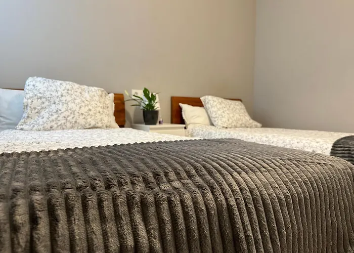 Sunny Apartment, Near Coast. *