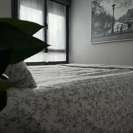 Sunny Apartment, Near Coast.